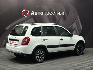2026 Lada (ВАЗ) Granta Cross I Рестайлинг, белый, 1196000 рублей, вид 5