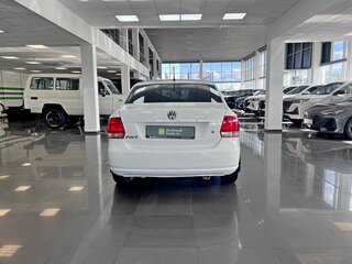 2013 Volkswagen Polo V, белый, 690000 рублей, вид 4