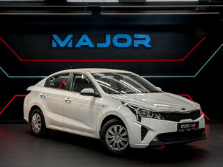 2021 Kia Rio IV Рестайлинг, белый, 1320000 рублей, вид 3