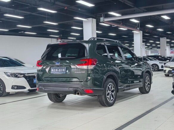 2022 Subaru Forester V Рестайлинг, зелёный - вид 6