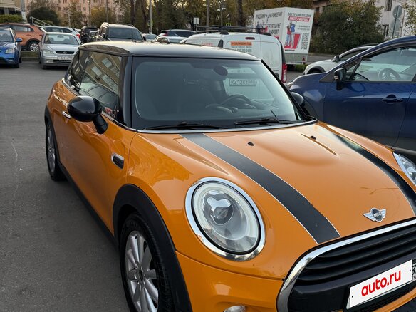 2015 Mini Hatch Cooper III (F55/F56), оранжевый, 1250000 рублей - вид 2