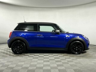 2021 Mini Hatch Cooper III (F55/F56) Рестайлинг, синий, 1949000 рублей, вид 4