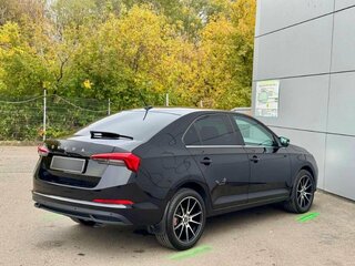 2021 Skoda Rapid II, чёрный, 1409000 рублей, вид 4