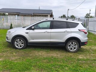 2017 Ford Kuga II Рестайлинг, серебристый, 1600000 рублей, вид 4