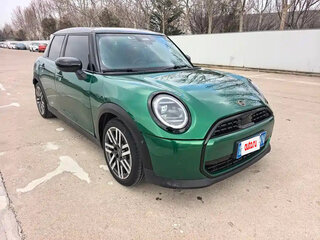 2025 Mini Hatch C IV (F65/F66/J01), зелёный, 2849111 рублей, вид 3