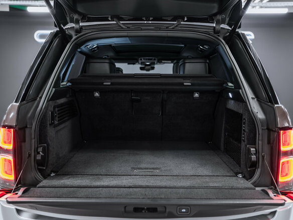 2019 Land Rover Range Rover Long IV Рестайлинг, серебристый, 6190000 рублей - вид 10