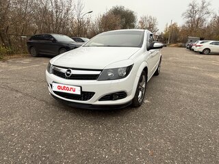 2009 Opel Astra GTC H Рестайлинг, белый, 600000 рублей, вид 1