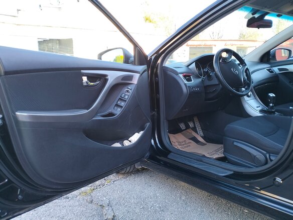 2012 Hyundai Elantra V (MD), чёрный, 1100000 рублей - вид 7