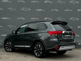 2021 Mitsubishi Outlander III Рестайлинг 3, серый, 2198800 рублей, вид 4