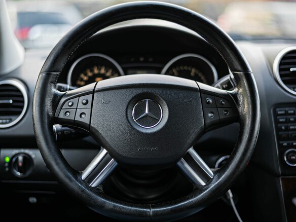 2006 Mercedes-Benz M-Класс 280 II (W164), серебристый, 1087000 рублей - вид 5