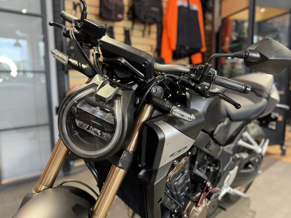 2024 Honda CB 650R, серый, 1220000 рублей - вид 19