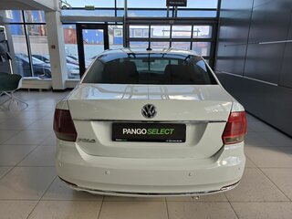 2019 Volkswagen Polo V Рестайлинг, белый, 879000 рублей, вид 5