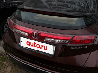 2011 Honda Civic VIII Рестайлинг, коричневый, 990000 рублей, вид 3