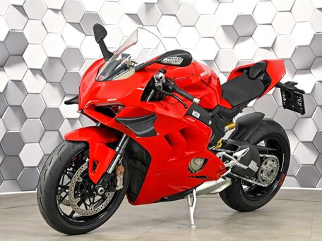 2020 Ducati Panigale V4, красный, 2499000 рублей, вид 2