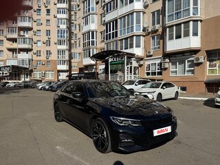 2021 BMW 3 серии 320i xDrive VII (G2x), чёрный, 4000050 рублей, вид 4