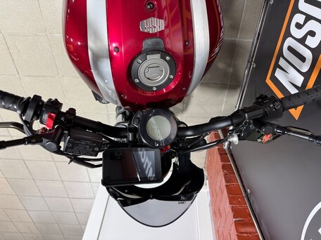 2017 Yamaha XSR700, красный, 735000 рублей, вид 4