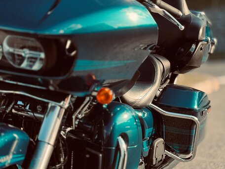 2019 Harley-Davidson Road Glide Limited, зелёный, 2300000 рублей, вид 4
