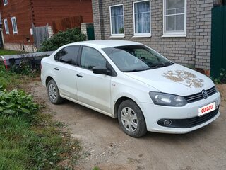 2015 Volkswagen Polo V, белый, 640000 рублей, вид 2