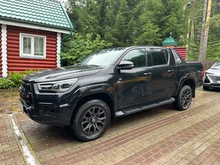 2022 Toyota Hilux VIII Рестайлинг 2, чёрный, 7000000 рублей, вид 5