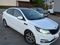 2015 Kia Rio III Рестайлинг, белый, 900000 рублей - вид 6