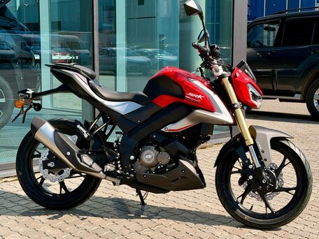 2026 QJMotor SRK 125 S, белый, 300000 рублей, вид 2