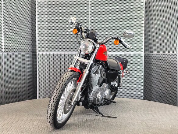 2009 Harley-Davidson Sportster 883, красный, 677000 рублей - вид 3
