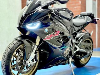 2021 BMW S 1000 RR, чёрный, 1890000 рублей, вид 2
