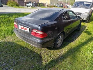 2000 Mercedes-Benz CLK-Класс 230 I (W208) Рестайлинг, чёрный, 500000 рублей, вид 4