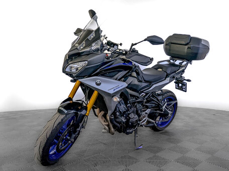 2019 Yamaha MT-09 Tracer (FJ-09), чёрный, 899000 рублей, вид 3
