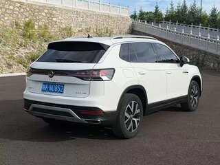 2023 Volkswagen Tayron I Рестайлинг, белый, 1865000 рублей, вид 4
