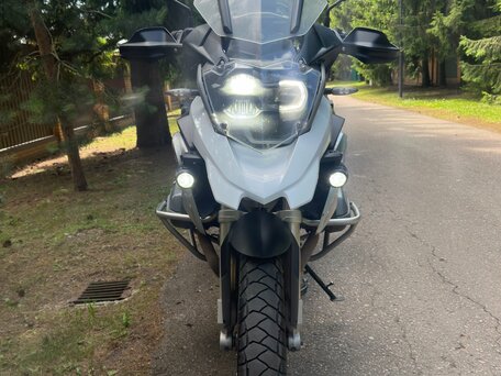 2016 BMW R 1200 GS, белый, 1000000 рублей, вид 3