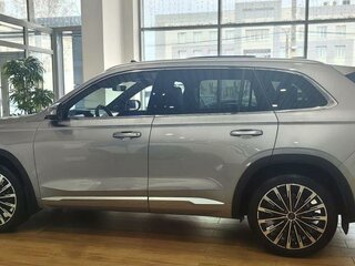 2026 Geely Monjaro I, серебристый, 4954990 рублей, вид 4