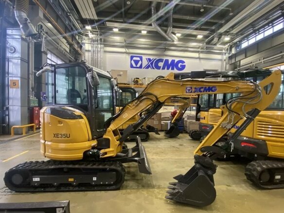 2025 XCMG XE35, золотистый - вид 2