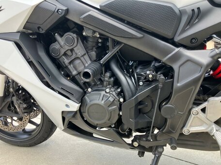 2024 Honda CBR 650R, белый, 1085000 рублей, вид 4