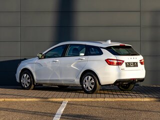 2018 Lada (ВАЗ) Vesta I, белый, 995000 рублей, вид 4