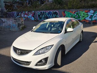 2010 Mazda 6 II (GH) Рестайлинг, белый, 850000 рублей, вид 3