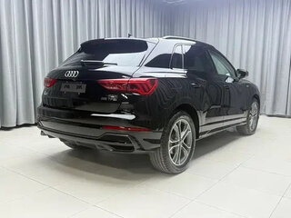 2023 Audi Q3 35 TFSI II (F3), чёрный, 1990444 рублей, вид 4