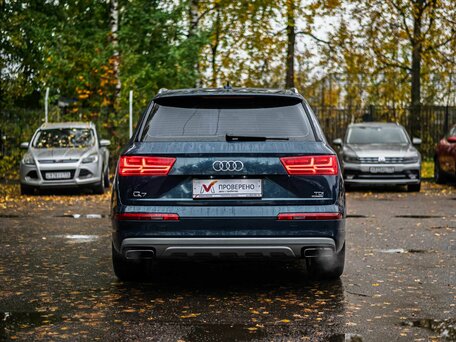 2018 Audi Q7 II (4M), синий, 4055000 рублей, вид 4