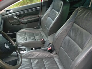 2008 Volkswagen Golf V, красный, 430000 рублей, вид 4