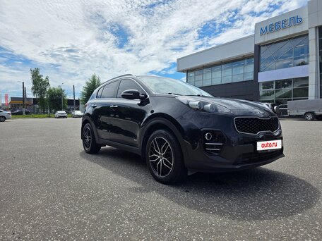 2018 Kia Sportage IV Рестайлинг, чёрный, 2100000 рублей, вид 4