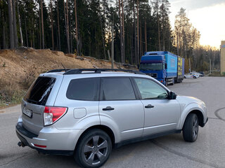 2011 Subaru Forester III Рестайлинг, серебристый, 950000 рублей, вид 5