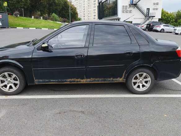 2010 Lifan Breez (520), чёрный - вид 5