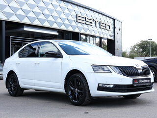 2017 Skoda Octavia III (A7) Рестайлинг, белый, 2009000 рублей, вид 3