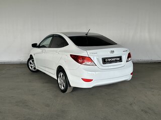 2014 Hyundai Solaris I Рестайлинг, белый, 955000 рублей, вид 4