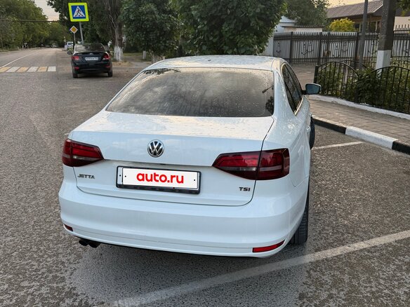 2017 Volkswagen Jetta VI Рестайлинг, белый, 1150000 рублей - вид 2