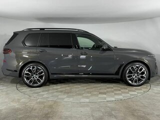 2026 BMW X7 40d I (G07) Рестайлинг, серый, 18190000 рублей, вид 3