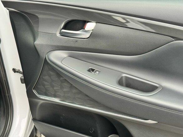2021 Hyundai Santa Fe IV Рестайлинг, белый, 3067000 рублей - вид 33