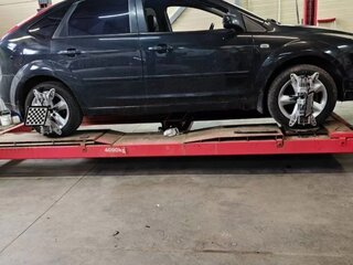 2006 Ford Focus II, чёрный, 370000 рублей, вид 3