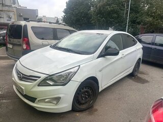 2016 Hyundai Solaris I Рестайлинг, белый, 545000 рублей, вид 2