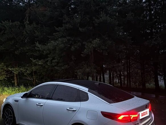 2019 Kia Optima IV Рестайлинг, белый, 1790000 рублей - вид 5